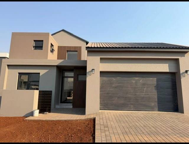4 BEDROOM HOUSE FOR SALE IN FOUNTAINBROOK ESTATE
